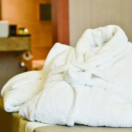 Blueway Hotel