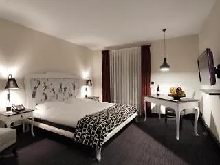 Aparthotel Iq Mis