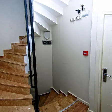 Ada Homes Taksim 호텔 3*