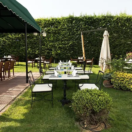 Bh Conference & Airport Hotel