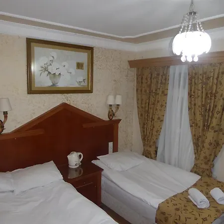 Port Hotel