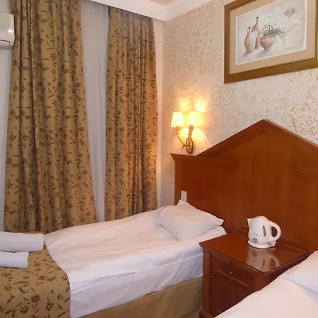 Port Hotel 3*