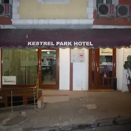 Port Hotel