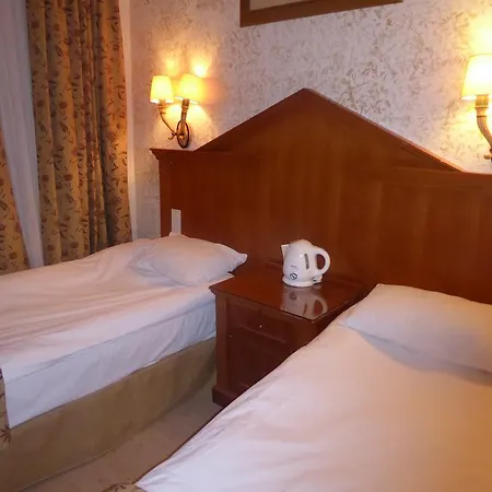 Port Hotel 3*