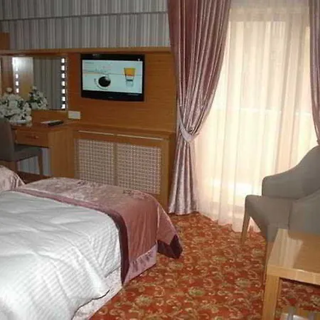 Hotel Alfa 4*