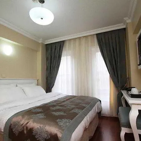 35 Tam İstanbul