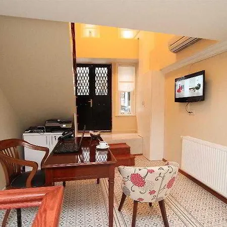 Apart Otel 35 Tam 3*