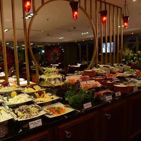 精品苏塔尼亚酒店