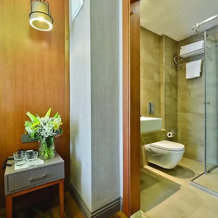 Blueway Hotel