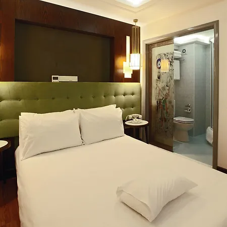 Niles Hotel 3*