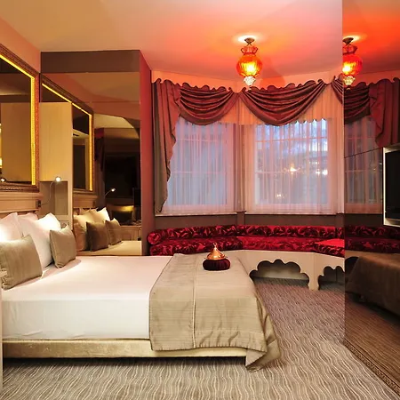 Yasmak Sultan Istanbul