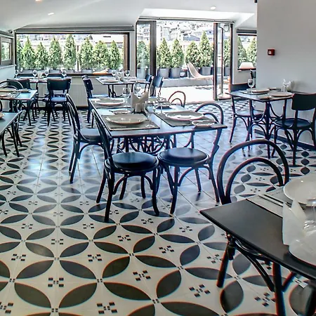 Tophane Hotel