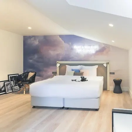 Cloud7 Hotel