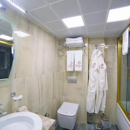 Hotel Glamour Sirkeci 4*