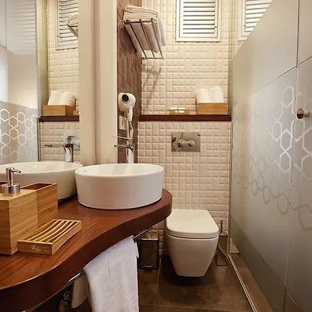 Hotel Arart 3*