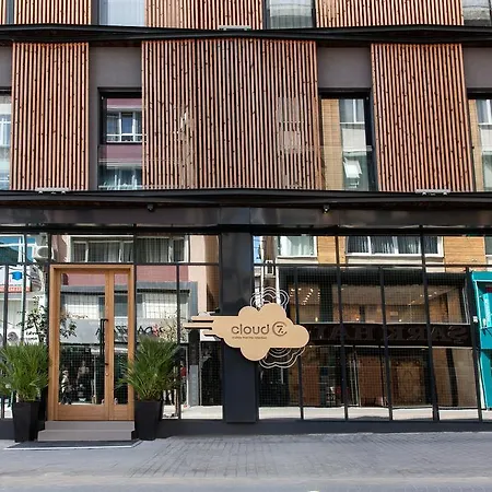 Hotel Cloud7