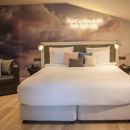 Cloud7 Hotel