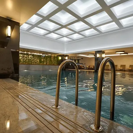 Hotel Golden Tulip Bayrampasa