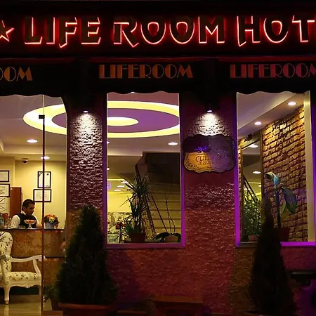 Life 3* Istanbul