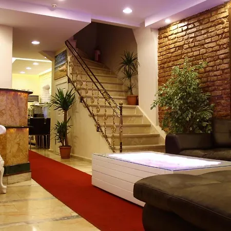Life Hotel 3*