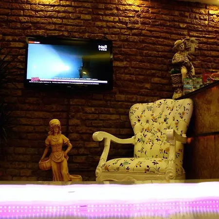 Life Hotel 3*