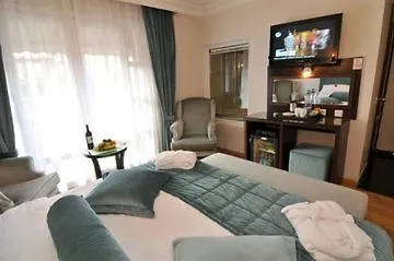 Tria Elegance 4*