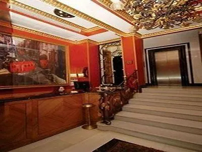Santa Ottoman Istanbul