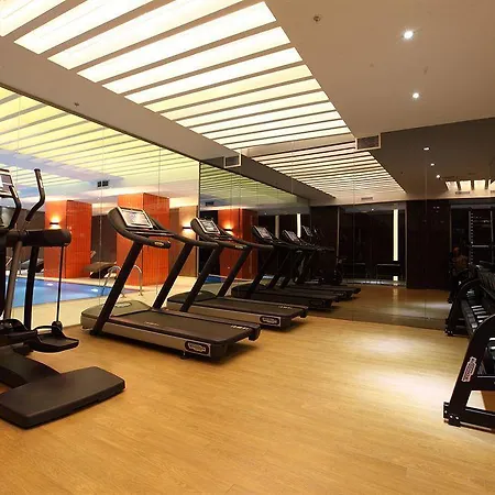 Hotel Victory & 4*