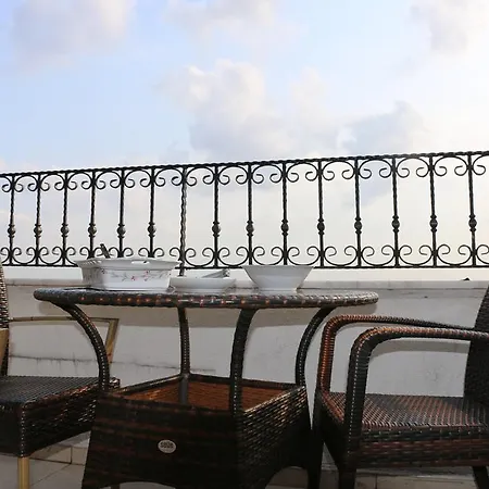 فندق لور 3*