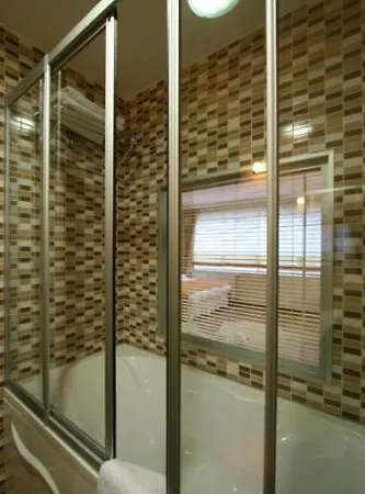מלון Arach Harbiye 4*