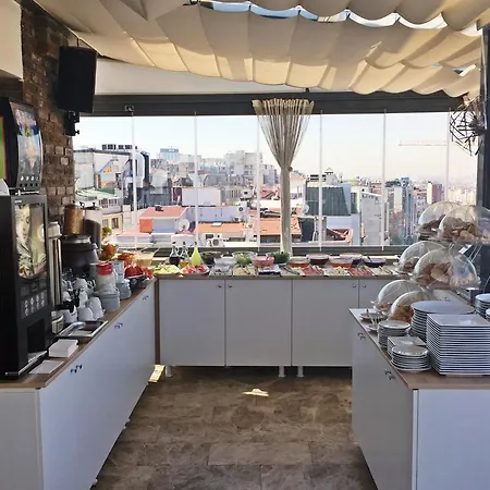 מלון Taksim Line 4*