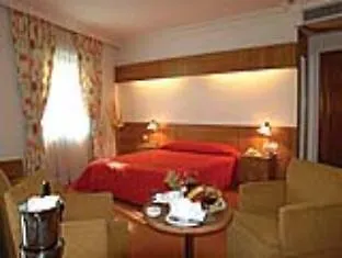 Express Elite Kucukyali Hotell 4*