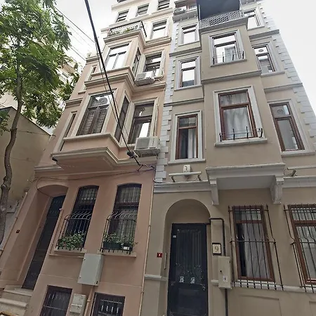 Apartment Sunflower Istanbul