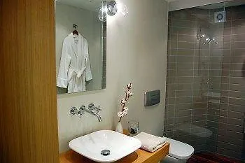 I'zaz Lofts Daire