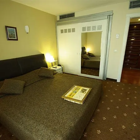 Tempo Gayrettepe Aparthotel 4*