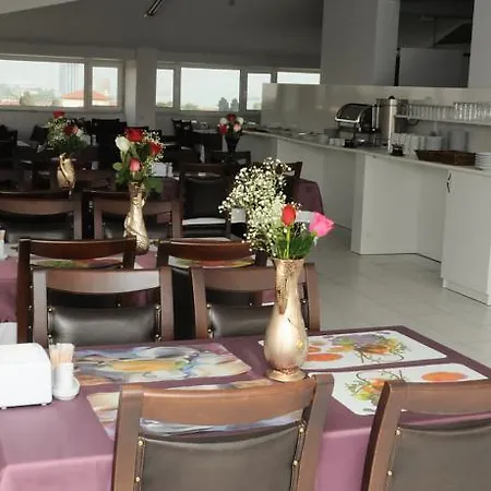 Kuk Hotell