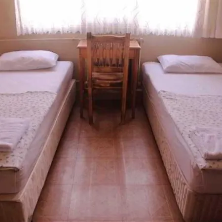 Yeni 2* Istanbulská provincie