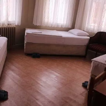 Yeni 2* Istanbulská provincie