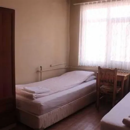 Yeni 2* Istanbulská provincie