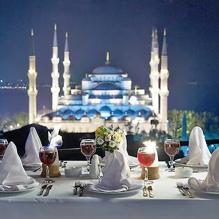 Deluxe Golden Horn Sultanahmet 4*