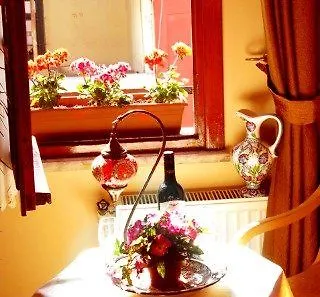 Hotel Emmasaray 3*