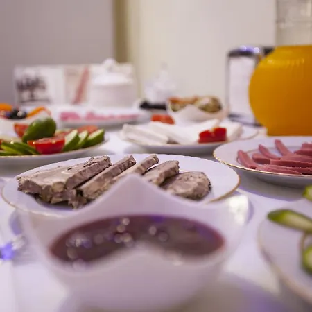 Apartment Golden Saray *