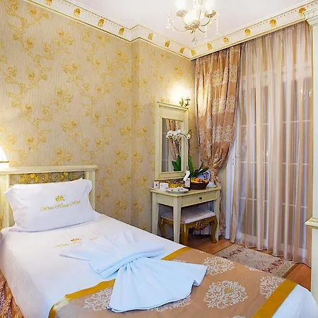Hotel White House
