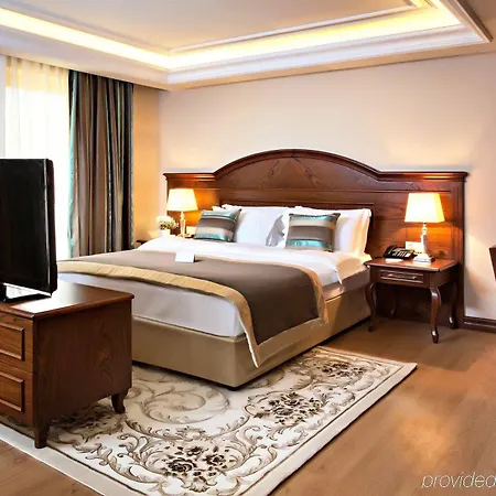Hotel Eurostars Old 4*