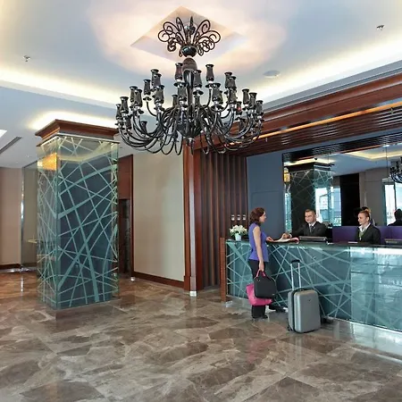Dora Hotel 4*