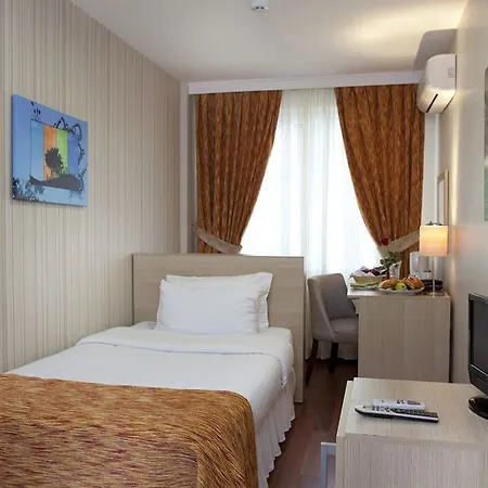 Five Boutique 4*