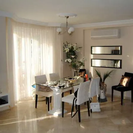 Hotel Seven 3*