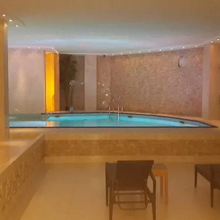 Grand Madrid 3* İstanbul