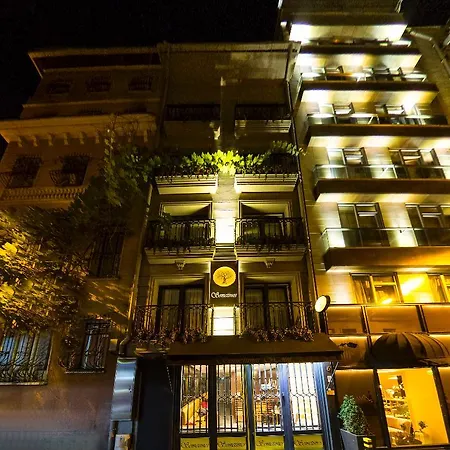 Hotel Sometimes Taksim