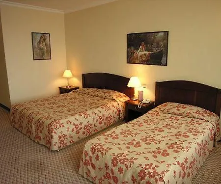 Taksim Square 4*